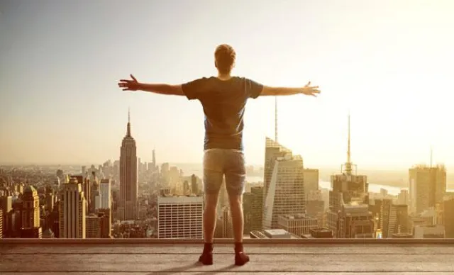 Bild: Nach dem Abi, nach der Schule – runter vom Sofa, raus in die Welt