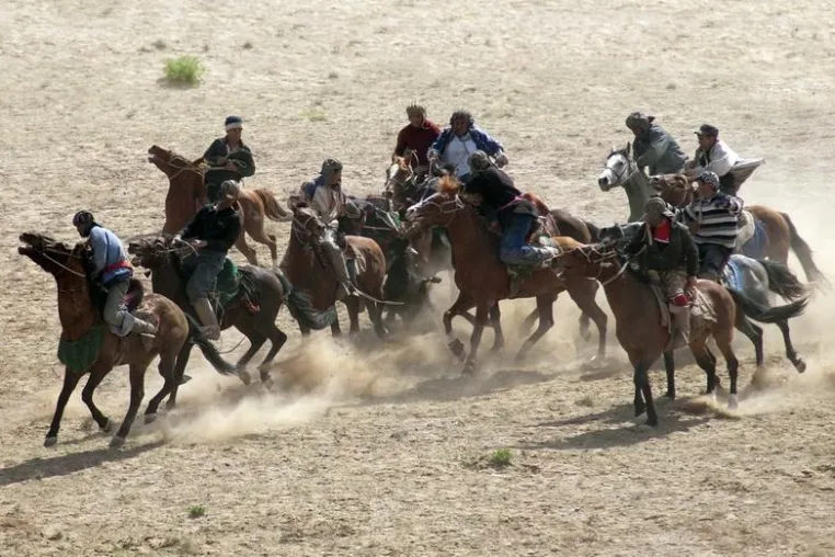 Bild: Frühlingsfest in Usbekistan
