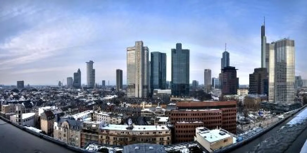 Bildunterschrift: Interaktiv und intermodal: HaCon modernisiert Online-Auskunft für die Rhein-Main-Region. Quelle: fotolia.de Fran