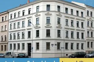 Bild: Andreas Schrobback erläutert das Thema: Denkmalschutz