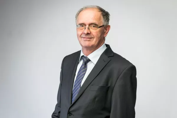 Größtes sächsisches An-Institut im Softwarebereich unter neuer Führung Bild: Größtes sächsisches An-Institut im Softwarebereich unter neuer Führung