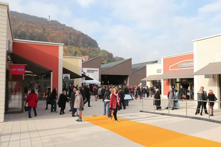 Verkaufsoffener Sonntag im City Outlet Geislingen Bild: Verkaufsoffener Sonntag im City Outlet Geislingen