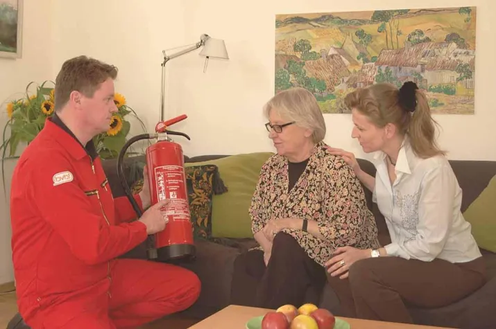 bvbf: Rauchwarnmelder und Feuerlöscher - Mehr Sicherheit für Seniorenhaushalte Bild: bvbf: Rauchwarnmelder und Feuerlöscher - Mehr Sicherheit für Seniorenhaushalte
