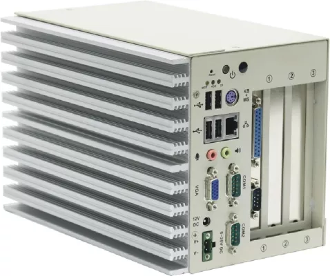 Bild: Industrie-PC-Serie mit Atom-D252-Prozessor