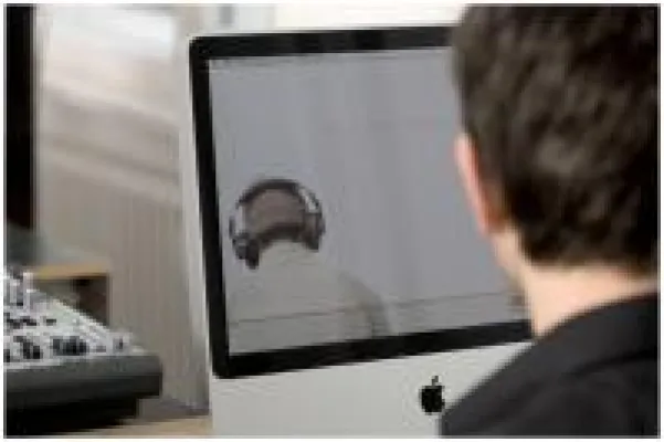 Virtuelles Klassenzimmer - Im Oktober starten die Kurse Musikproduktion, Musikmanagement und Webdesign Bild: Virtuelles Klassenzimmer - Im Oktober starten die Kurse Musikproduktion, Musikmanagement und Webdesign