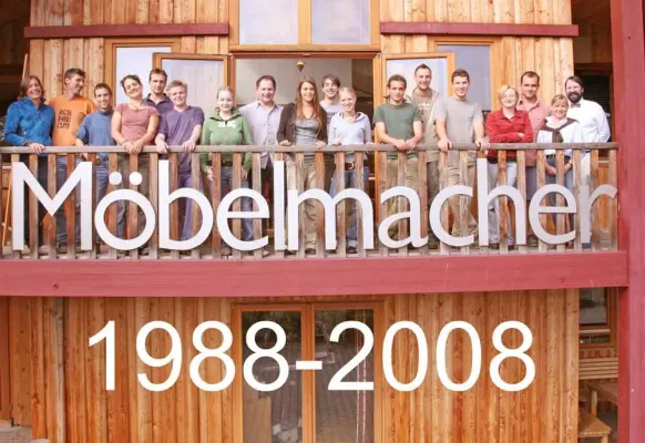 Bild: "Fair-Wöhnen und Fair-Wohnen" so heißen die Feier-Tage der Möbelmacher mit der ersten Möbelsubmission der Welt