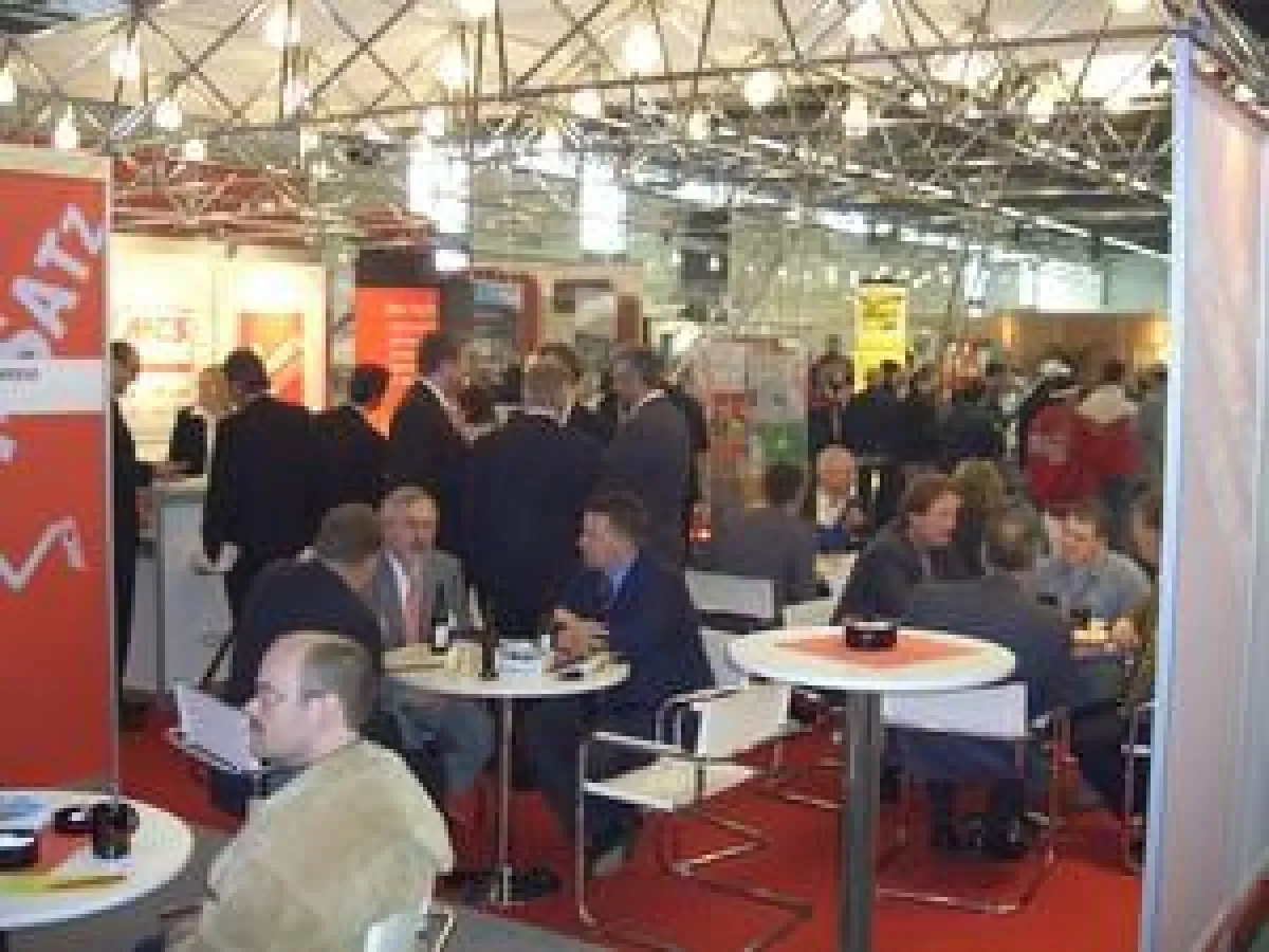 Kommunikation und Information rund um das Thema Tankstellenshop auf dem MCS-Messestand