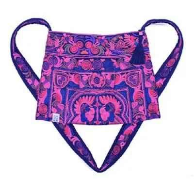 Bild: Die fairen Hmong Midi Bags von ETHNIC STYLES gibt es jetzt auch in Pink