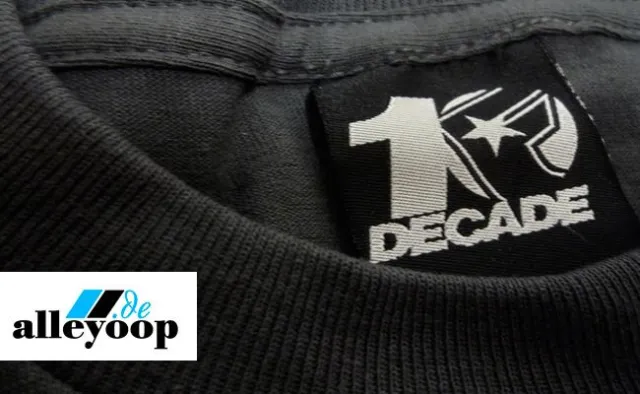Bild: ALLEYOOP.de jetzt mit der limitierten Decade-Line von Famous Stars and Straps zum 10-jährigen Jubiläum