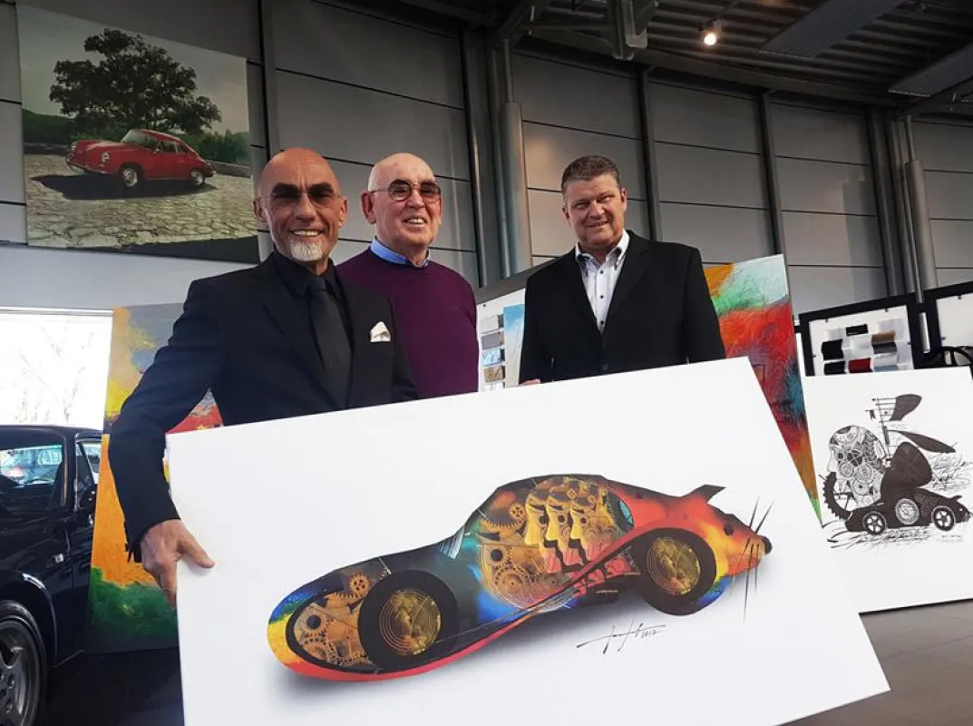 (v.l.) Künstler Joan Sofron, Gerhard Dechow und Geschäftsführer Thomas Meyer