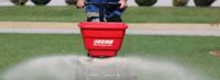 Das patentierte Flex-Select-Streusystem: Für jedes Streugut den richtigen Einsatz Bild: Das patentierte Flex-Select-Streusystem: Für jedes Streugut den richtigen Einsatz