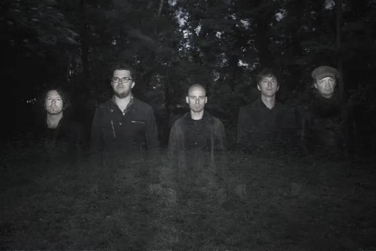 Bild: The Arch "Engine In Viod" Release am 04.11.2011