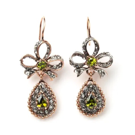 Immer mehr Promis tragen Antikschmuck Bild: Immer mehr Promis tragen Antikschmuck