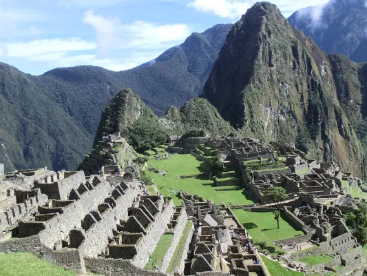 Bild: Auf neuen Naturreisen von travel-to-nature Menschen helfen