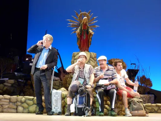 MANN O MANN Premiere im Capitol Theater Düsseldorf mit Standing Ovations gefeiert Bild: MANN O MANN Premiere im Capitol Theater Düsseldorf mit Standing Ovations gefeiert