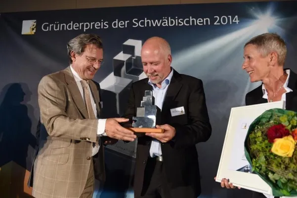 Bild: Blue Synergy GmbH gewinnt Gründerpreis - Umweltfreundliche Energiegewinnung aus Abwasser überzeugt