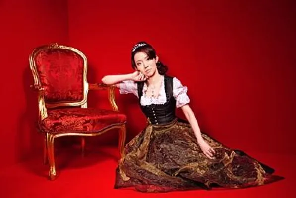 Bild: Fotoshooting im Dirndl – München hat eine neue Attraktion für Touristen und Münchnerinnen