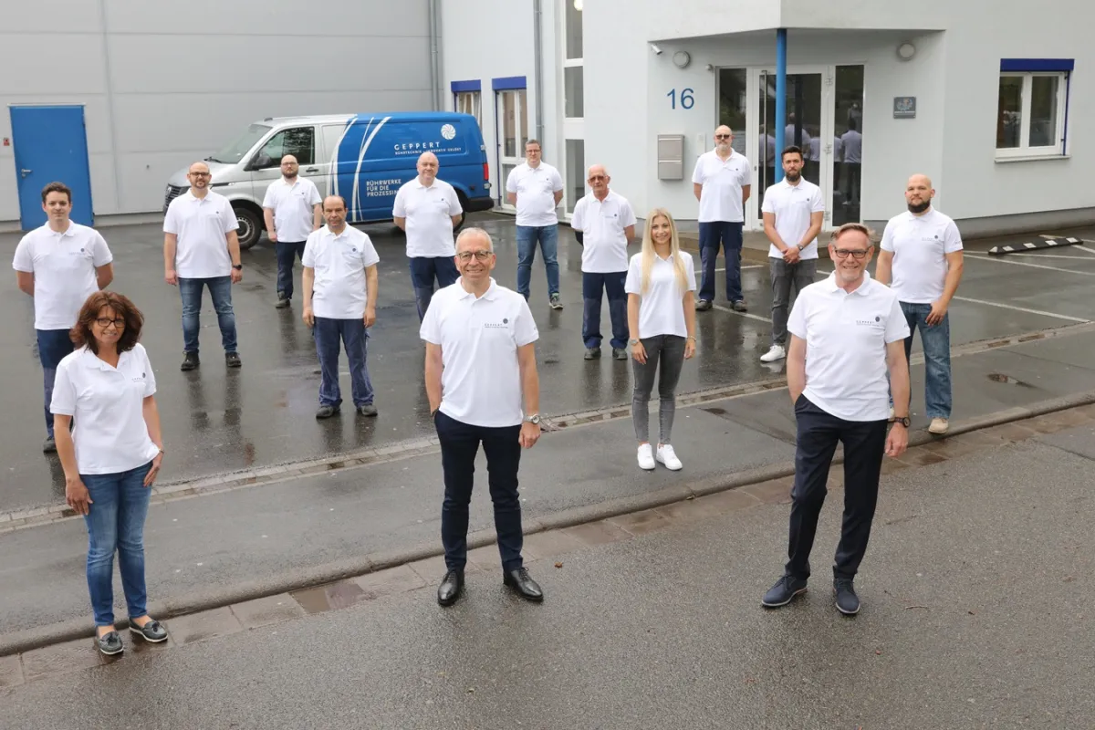 Das engagierte Team von Geppert Rührtechnik am Firmenstandort in Erzhausen (© Geppert Rührtechnik GmbH)