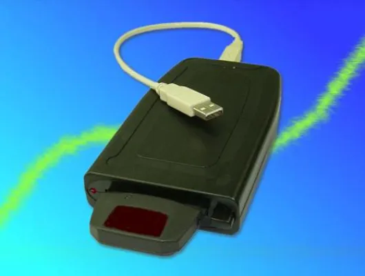 Bild: USB-Adapterbox für SRAM, ATA und Linear Flash Speicherkarten
