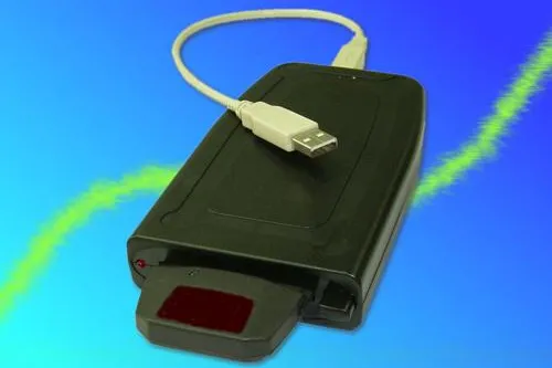 USB-Adapterbox für SRAM, ATA und Linear Flash Speicherkarten Bild: USB-Adapterbox für SRAM, ATA und Linear Flash Speicherkarten