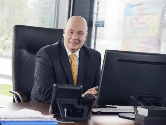 Bild: DeRZ- Deutsche Rechenzentren GmbH geht an den Start