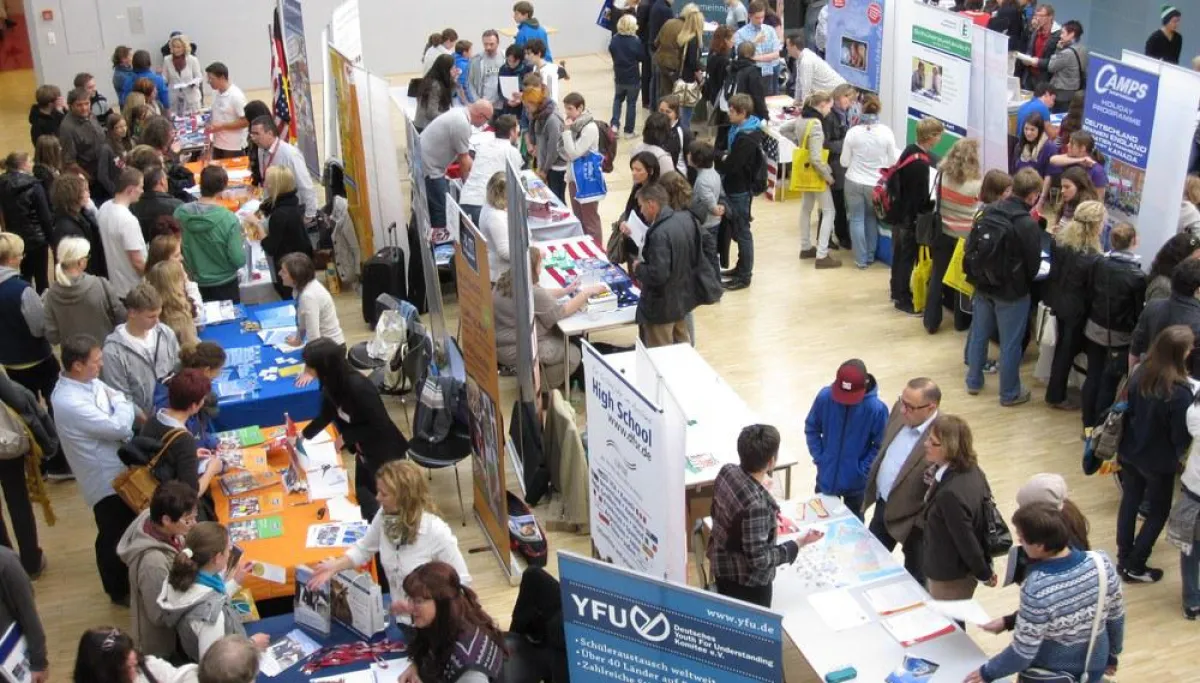 Die SchülerAustausch Messe 2011 in Stuttgart (Foto: Dt. Stiftung Völkerverständigung)