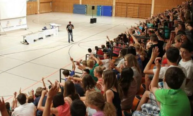 Projektwoche mit 2schneidig gegen Rassismus Bild: Projektwoche mit 2schneidig gegen Rassismus