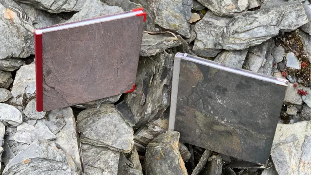 Bild: Notizbücher mit Einband aus echtem Naturstein: Die neue Kollektion 2024 spricht die Sinne an