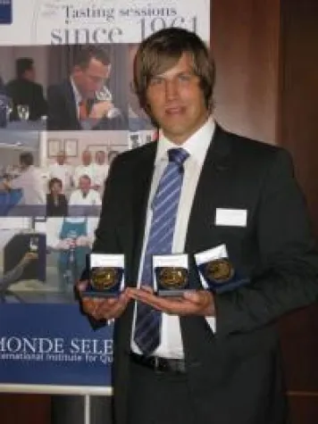 Bild: ITQI und Monde Selection zeichnen Kondrauer aus