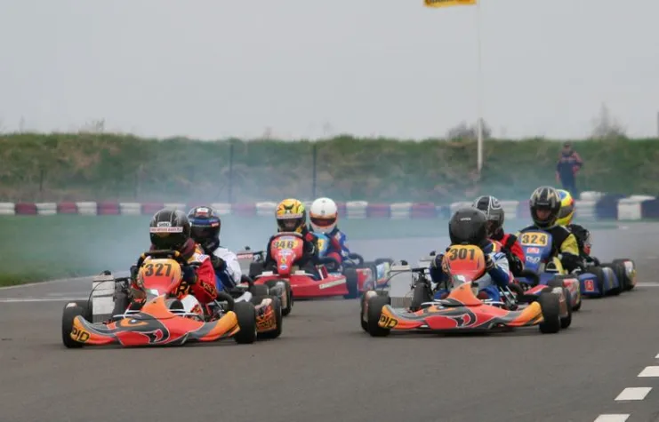 Bild: Berlin Brandenburg Challenge startet bei "sibirischer" Kälte in die Saison 2008