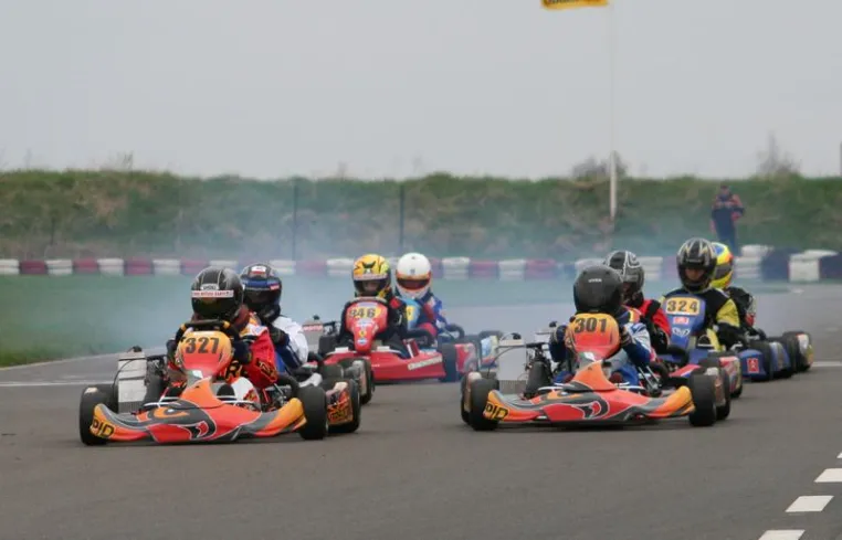 Bild: Berlin Brandenburg Challenge startet bei "sibirischer" Kälte in die Saison 2008