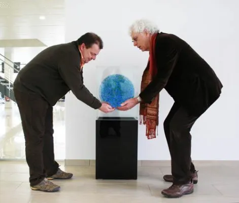 Bild: Kunst auf den Punkt gebracht - ViscoTec „meets modern art“