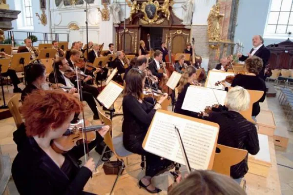 Klang & Raum als Koordinaten der musikalischen Wahrnehmung Bild: Klang & Raum als Koordinaten der musikalischen Wahrnehmung