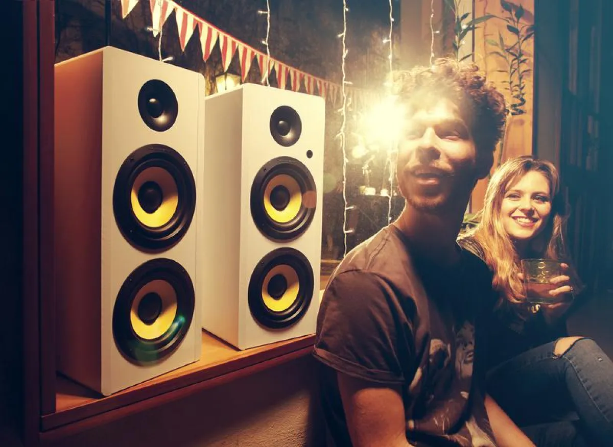 Hoch BT: Bluetooth 2.0 Speakersystem von Thonet & Vander