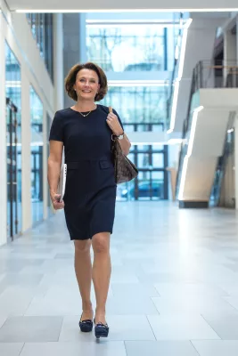 Bild:  Premiere von „Business Kapriolen“: Unternehmerin Helen Hain startet Video-Blog