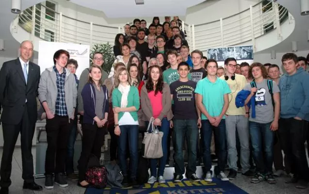 Bild: 60 Oberstufenschüler diskutierten mit Friedrich P. Kötter