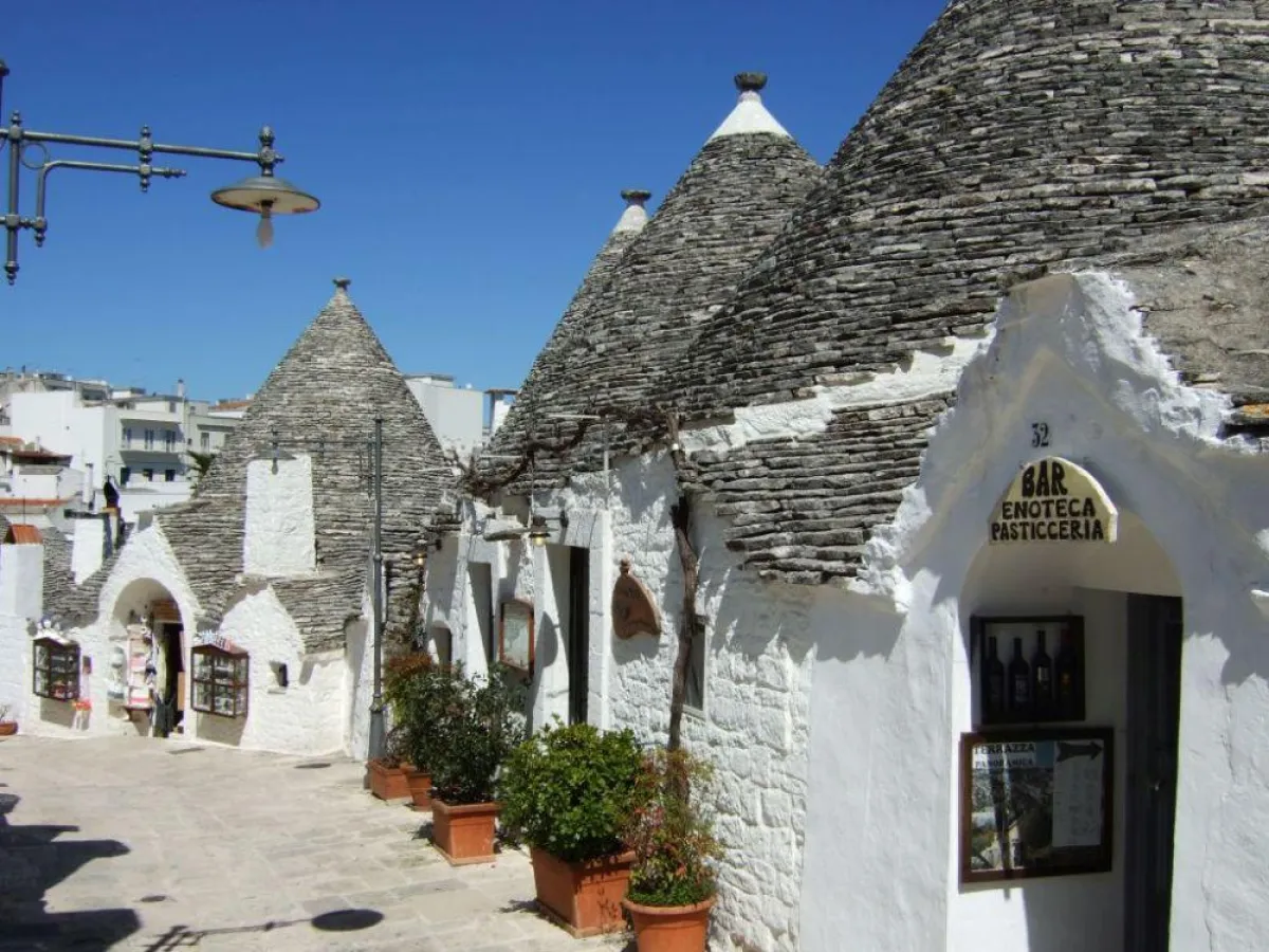 Valle d`Itria, das Tal der Trulli ©Sento Wanderreisen