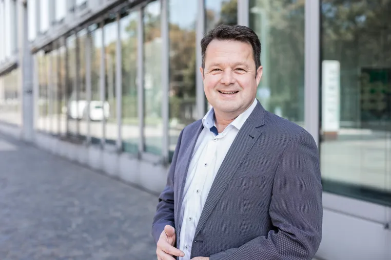 Bild: Bayard bringt Komplettlösung für das Product Content Management im Gesundheitswesen an den Start