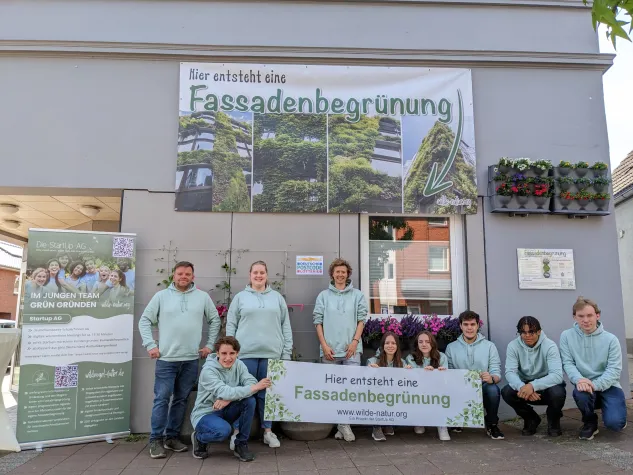 Bild: Revolution im Stadtbild: Schülerin übergibt selbst entwickelten Algorithmus zur Fassadenbegrünung 