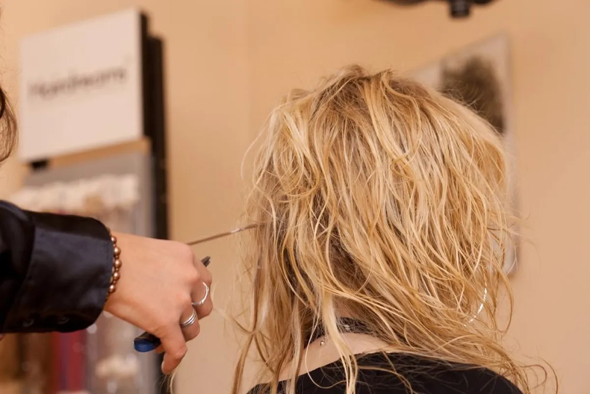 Der Barbier von Theo-Frits Frankemölle gehört nicht nur in Aurich zu den TOP-Adressen für Haarverlängerung.