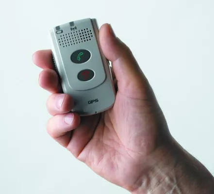 Bild: Mobiler Notruf mit GPS-Ortung - Sicherheit für Unterwegs