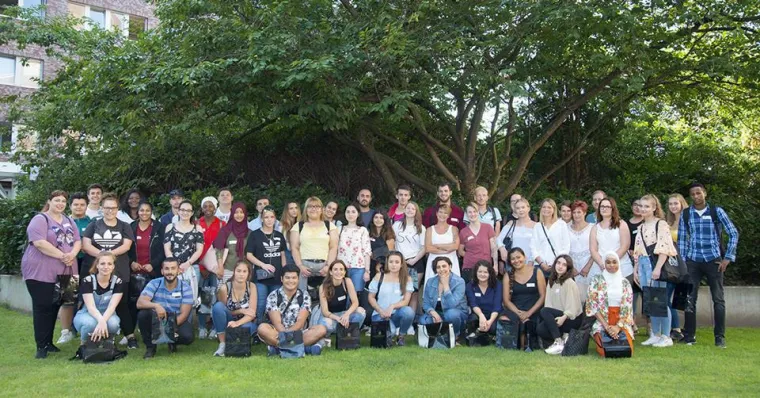 Neuer Pflegenachwuchs für Hamburg Bild: Neuer Pflegenachwuchs für Hamburg