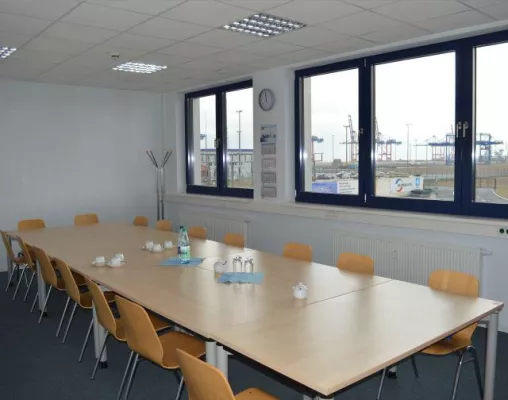 Die Schulung zum neuen Berufskraftfahrer-Qualifikations-Gesetz Bild: Die Schulung zum neuen Berufskraftfahrer-Qualifikations-Gesetz