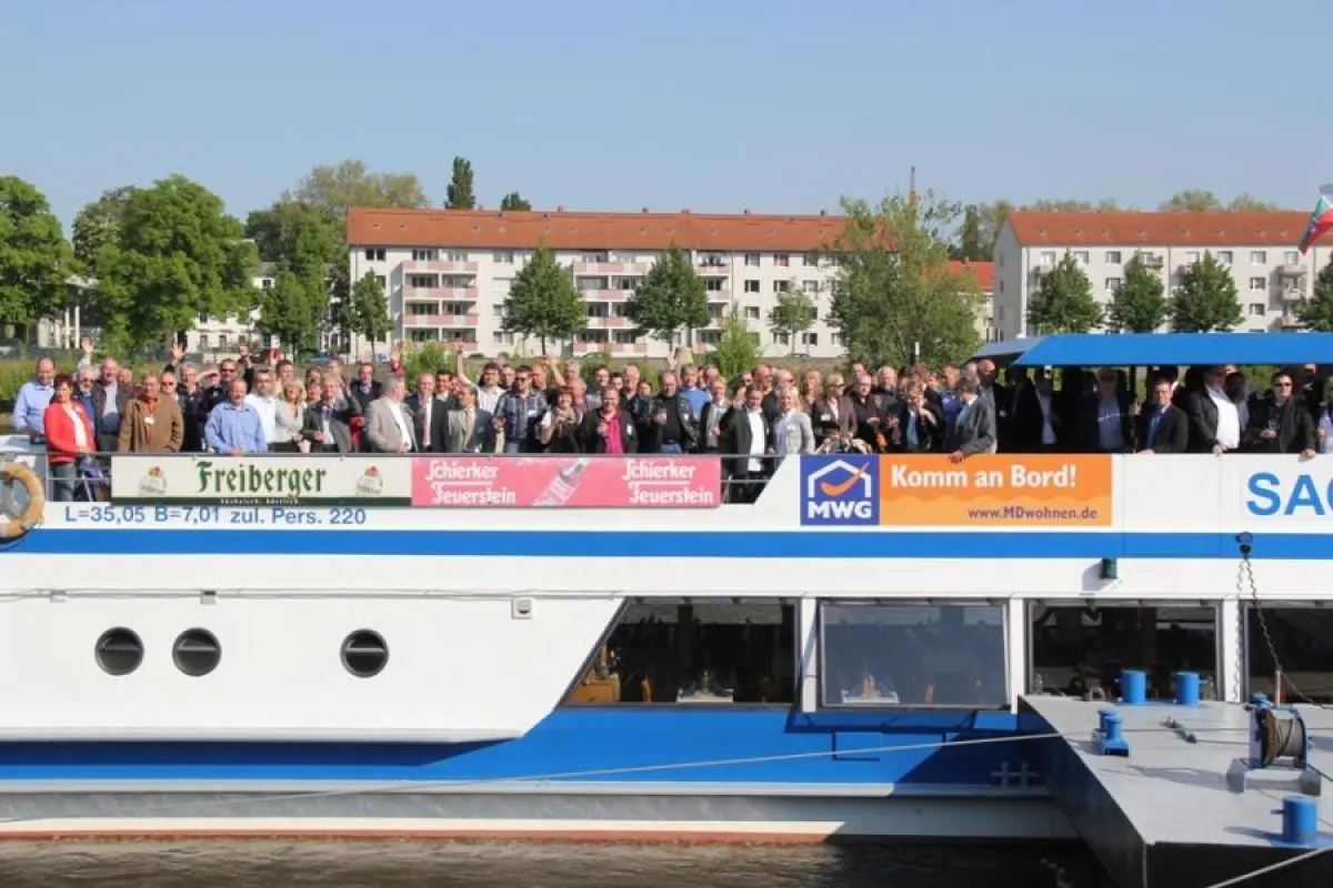 Die Jahrestagung 2011 des Bundesverbandes Wintergarten e.V. war Anlass für eine Schleusenfahrt auf Elbe und Mittellandkanal