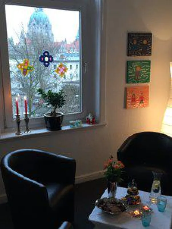 Unsere gemütlichen Praxisräume mit tollem Ausblick