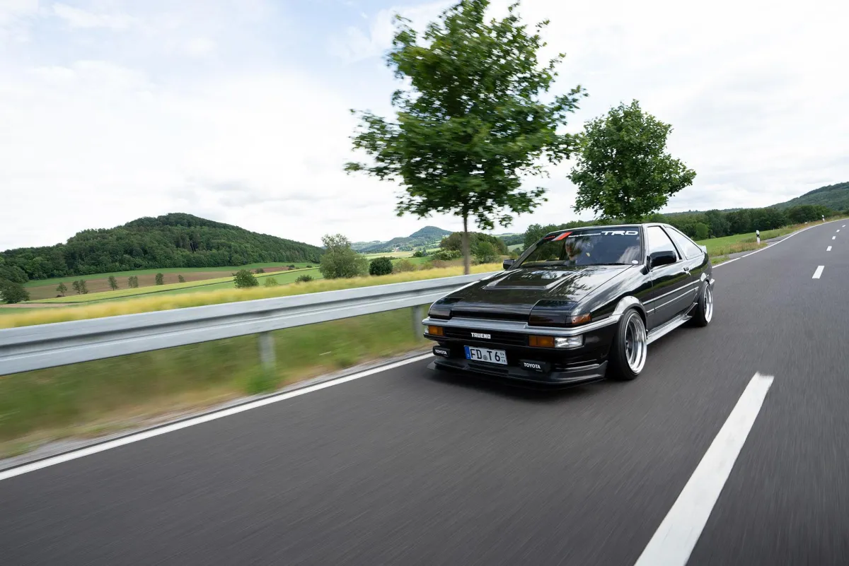 Der Kult-Japaner aus den 80ern hat sowohl optisch als auch technisch viel zu bieten