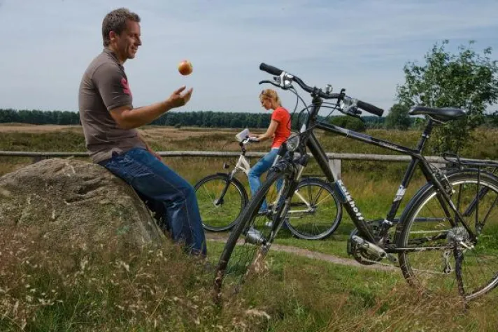 Bild: Zur Urlaubszeit das eigene Land und mehr mit E-Bikes entdecken