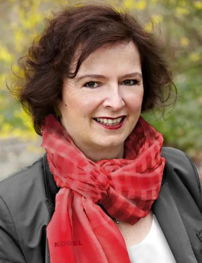 Petra Adrianowytsch, Geschäftsführerin Unternehmensentwicklung und Vertrieb Deutschland, Österreich