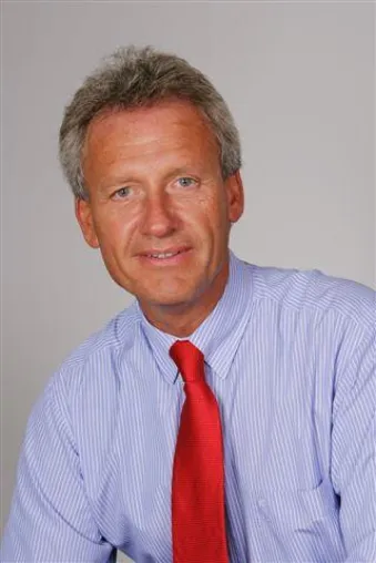Vertriebsstudie - Verkauf von Investitionsgütern und industrienahen Dienstleistungen Bild: Vertriebsstudie - Verkauf von Investitionsgütern und industrienahen Dienstleistungen