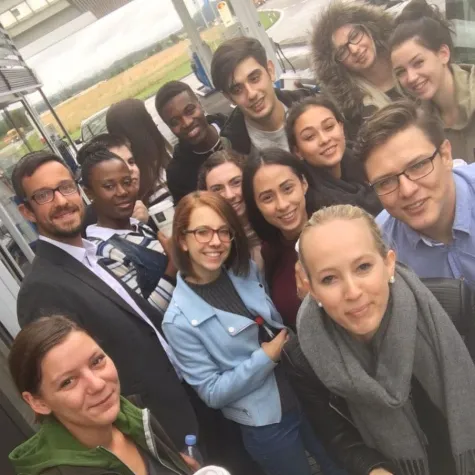 Bild: Azubi-Ausflug am Bodensee, Teil der Human Resources Strategie, um sich Nachwuchs zu sichern